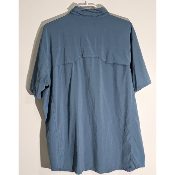 Columbia Omni Wick Button Down - Picture 2 of 3